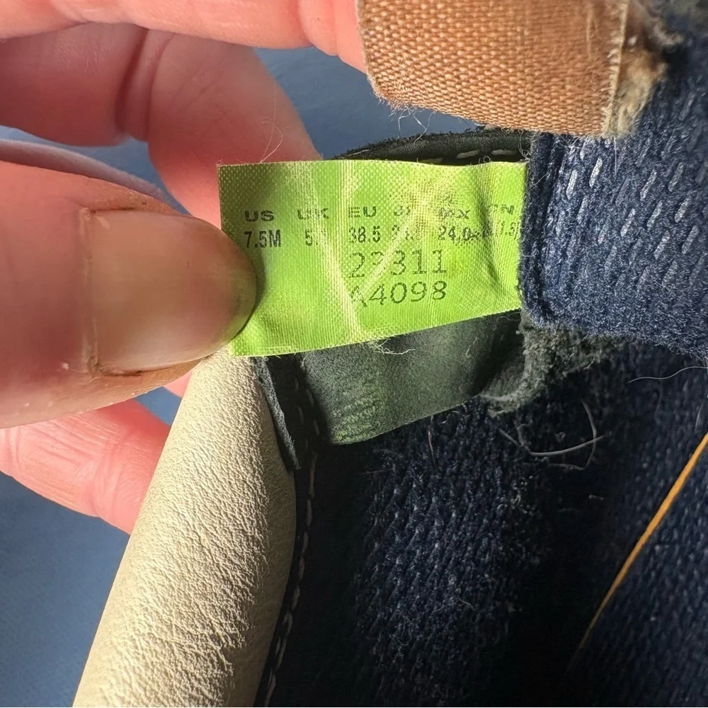 Timberland Women's Nellie Waterproof Chukka Boot in blue nubuck leather NWOT